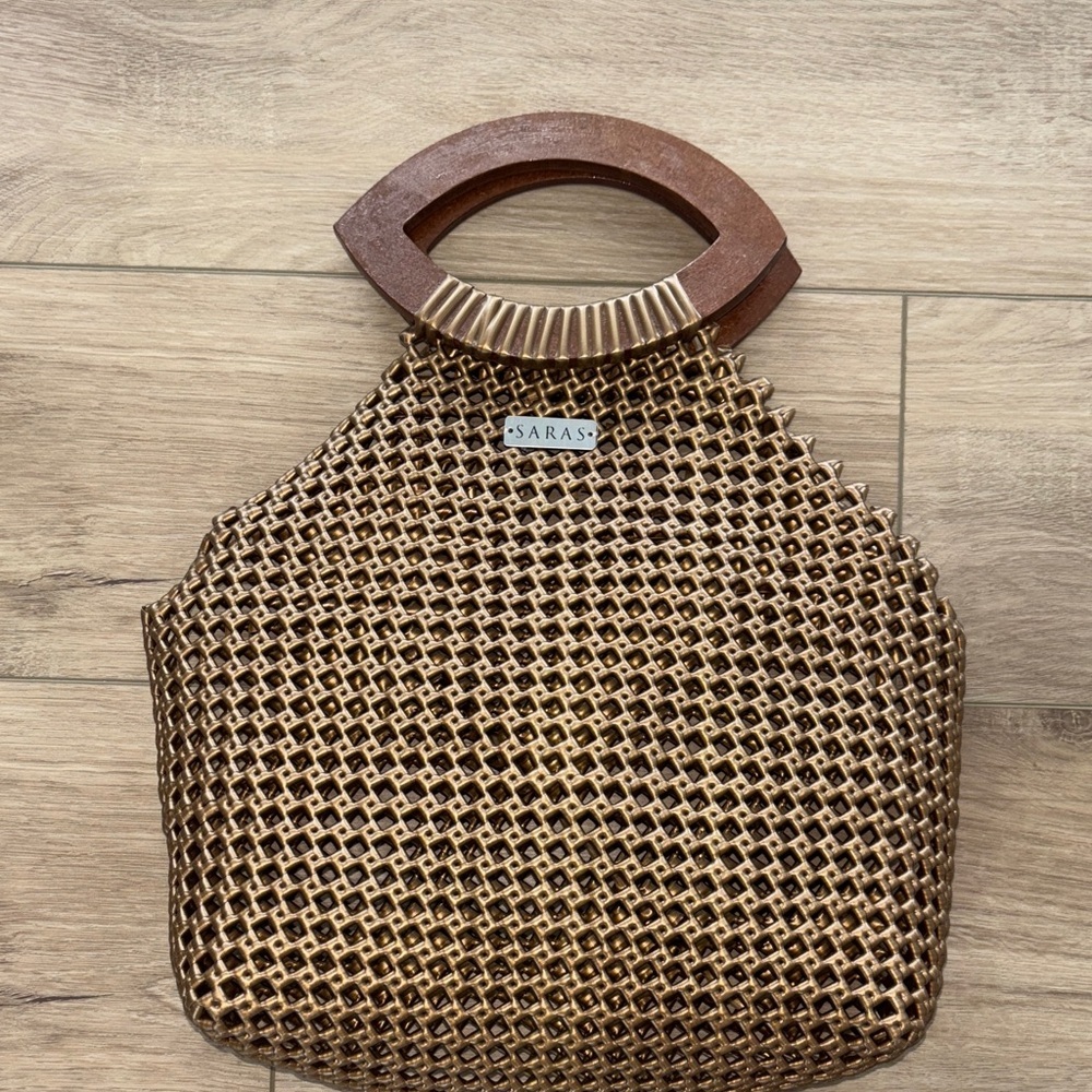 Saras Gold Kai Koodai to toe bag paired with wooden handles, super unique - Picture 3 of 5